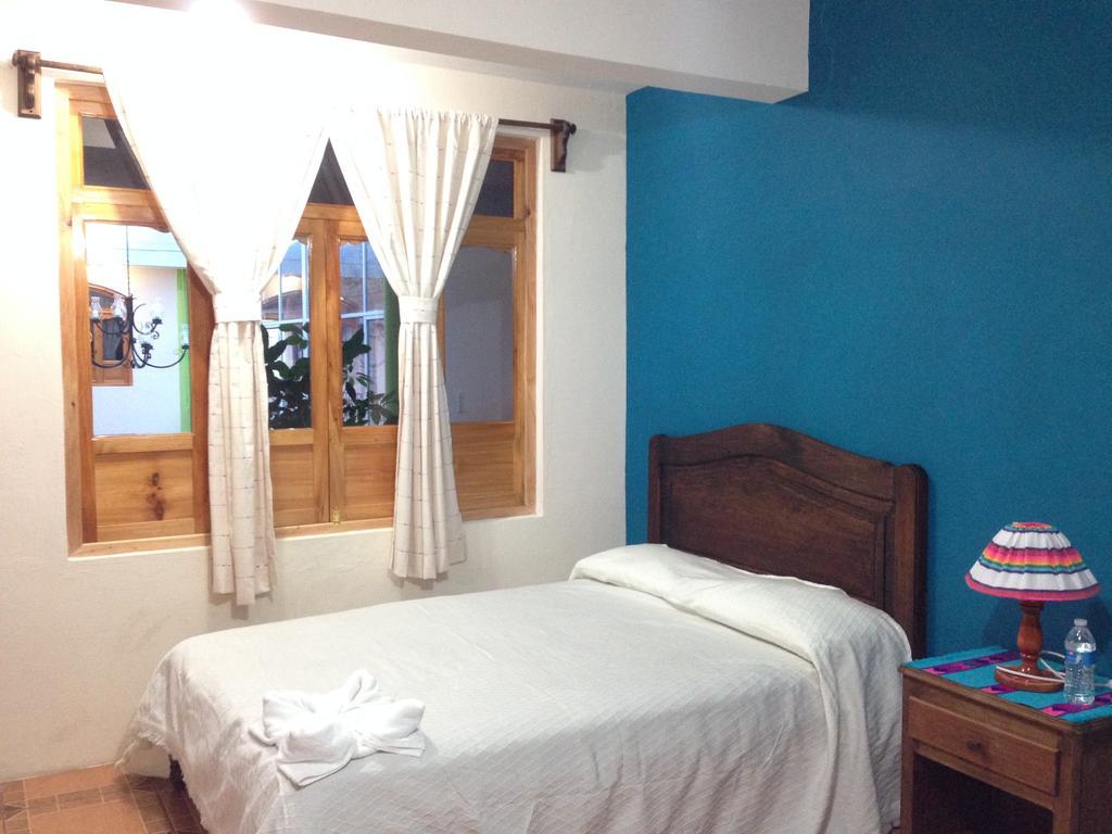 San Cristóbal de Las Casas Hotel Posada Las Rosas الغرفة الصورة